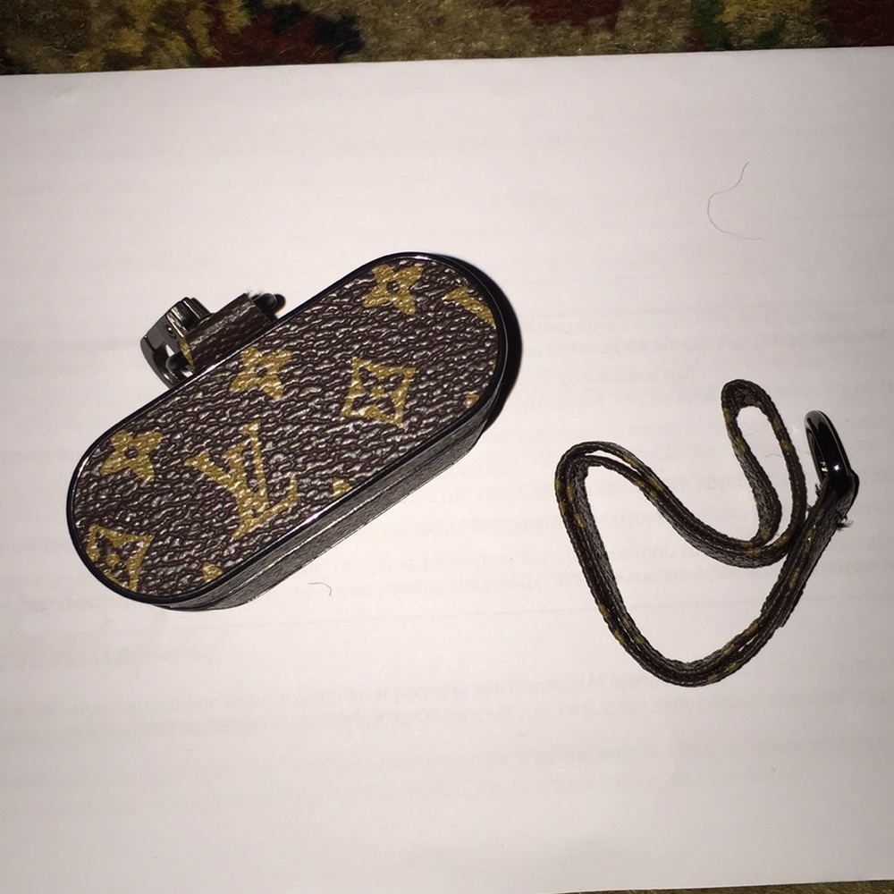 Airpod Headphone Case - Picture 3 of 7